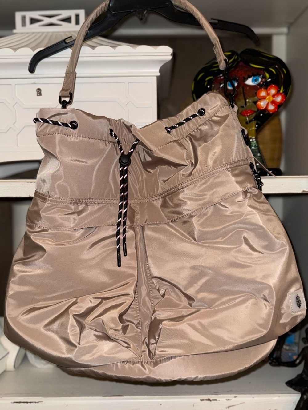 Free People FP movement sandy sand Ego boost mega bucket bag nwt - Picture 4 of 5